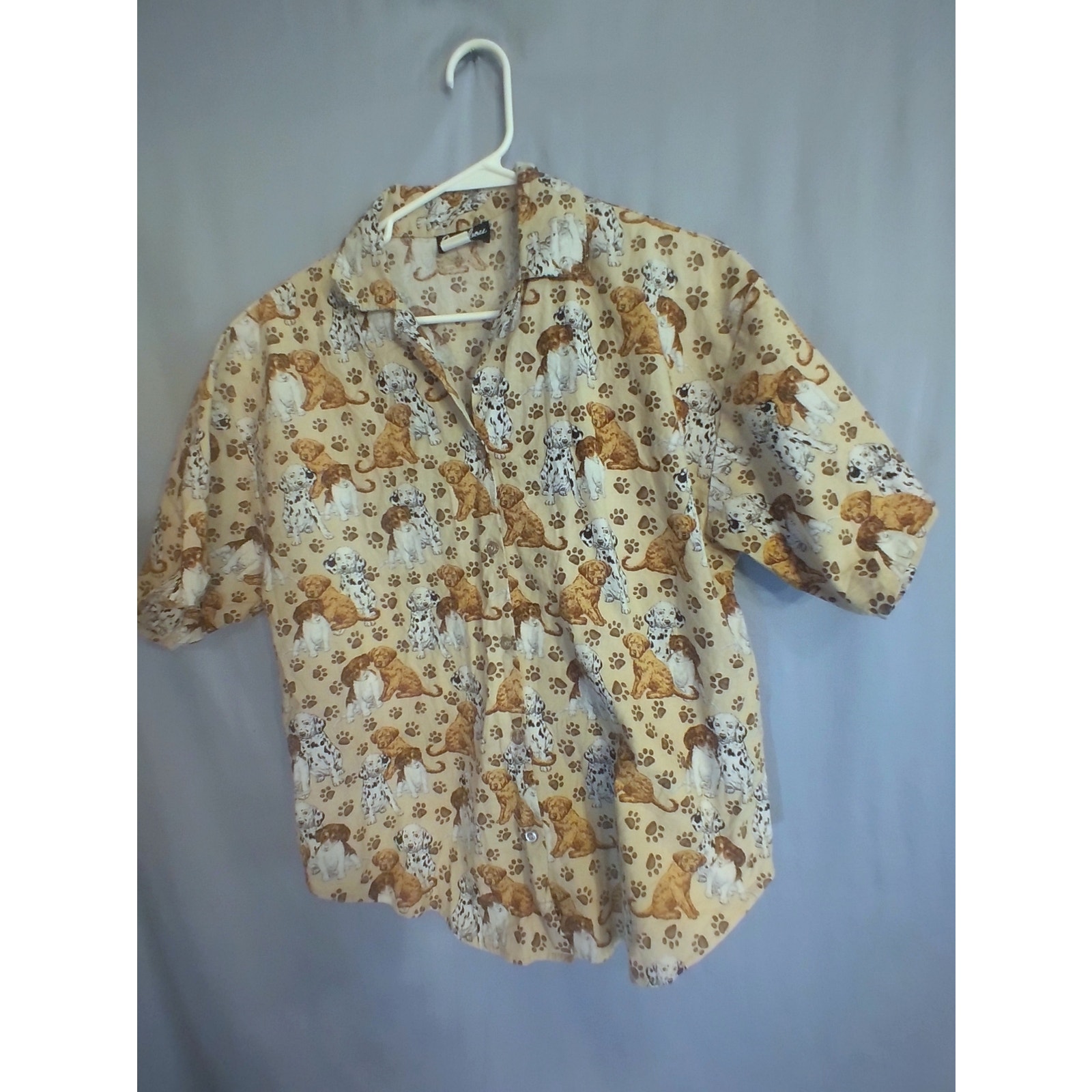 Caribou Brand Vintage Dog Print Shirt